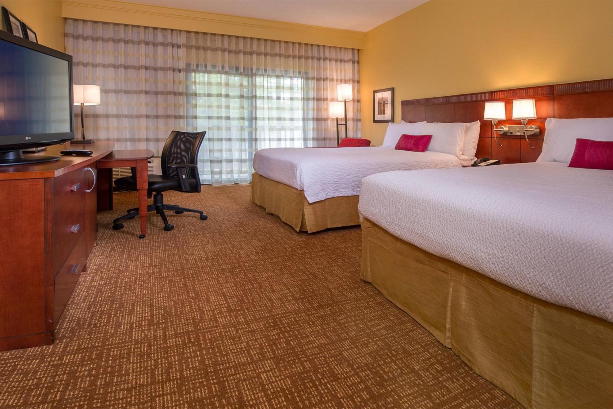 คอร์ทยาร์ด ริชมอนด์ เวสต์ Hotel ดัมบาร์ตัน ภายนอก รูปภาพ