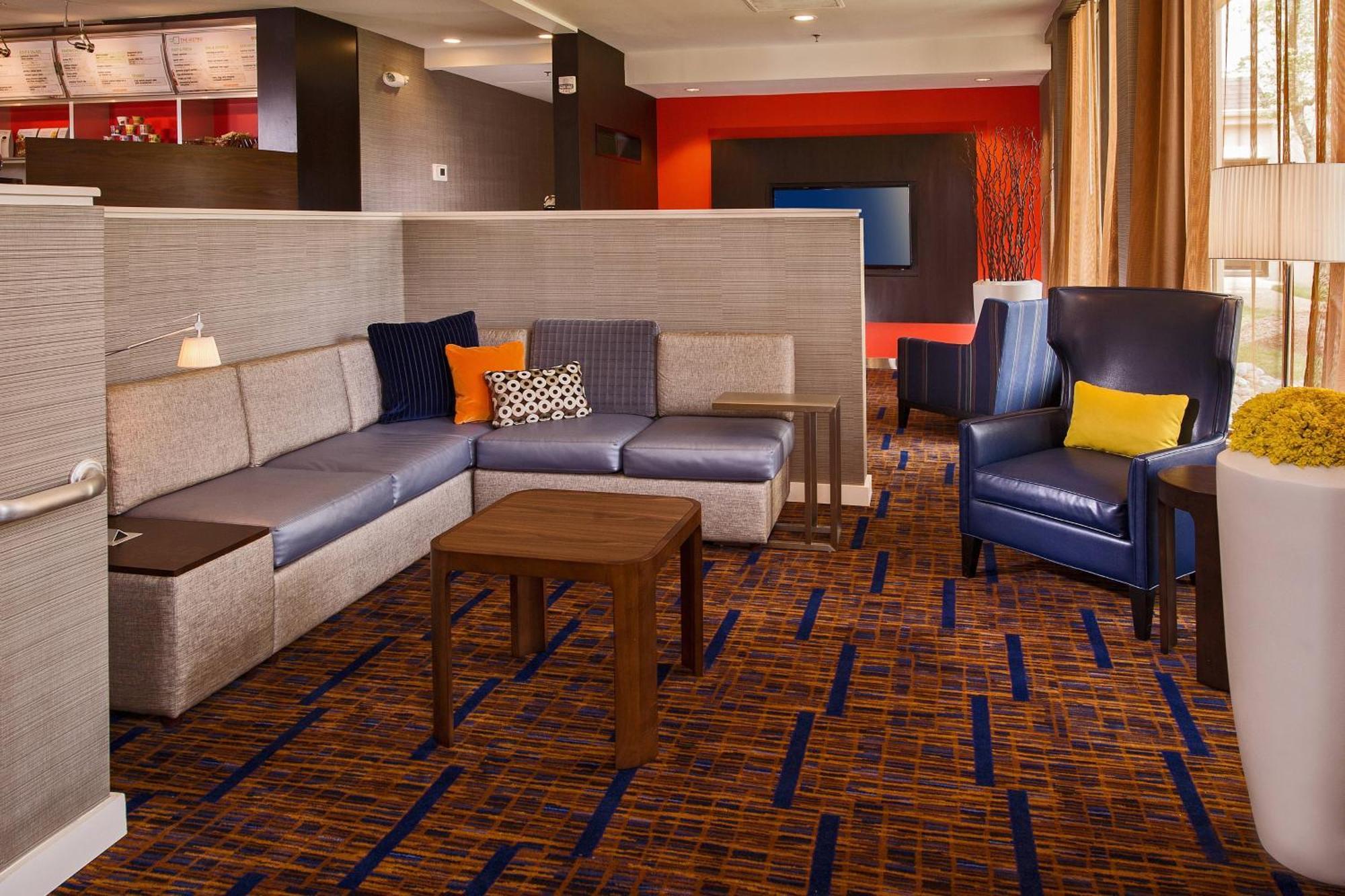 คอร์ทยาร์ด ริชมอนด์ เวสต์ Hotel ดัมบาร์ตัน ภายนอก รูปภาพ